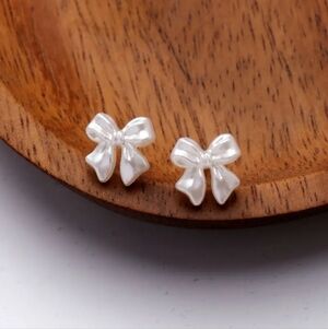 Elegant White Bow Earrings